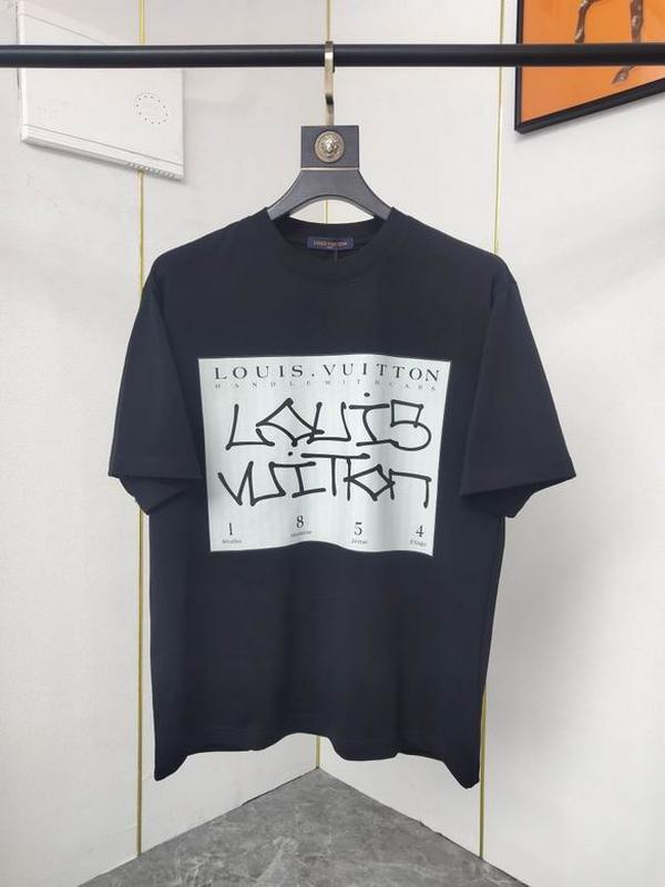 Louis Vuitton Men's T-shirts 1097